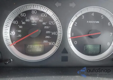 2013 Volvo Xc90 3.2/3.2 Platinum/3.2 Premier Plus z USA, uszkodzony, nr VIN YV4952CY1D1668117